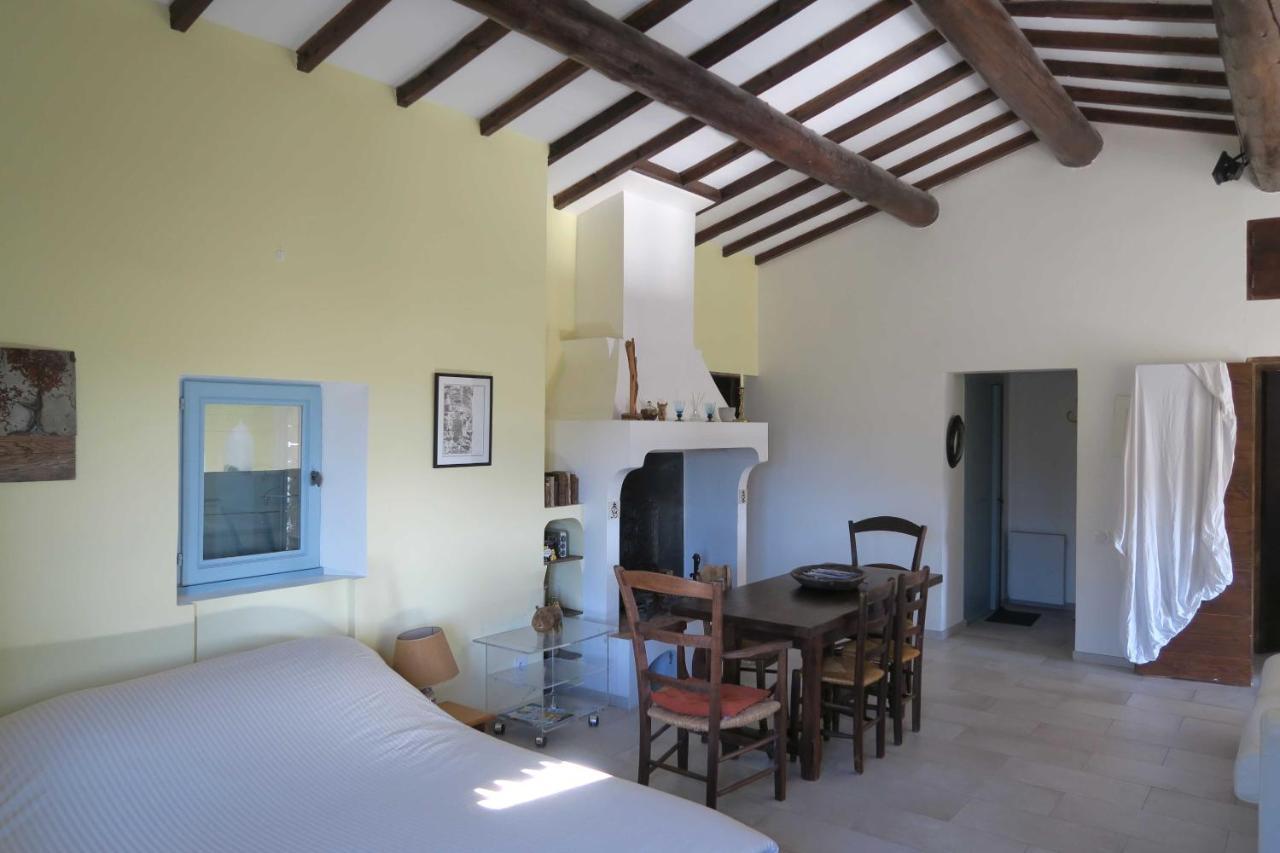 Ferienwohnung Bastide Au Coeur Du Luberon Gordes Exterior foto